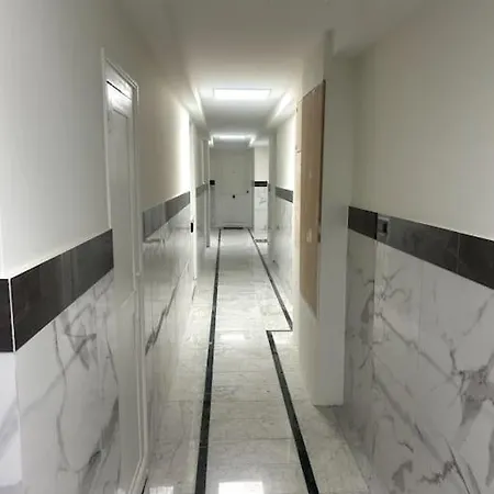 2 Pieces - Hyper Centre Jean Medecin 尼斯